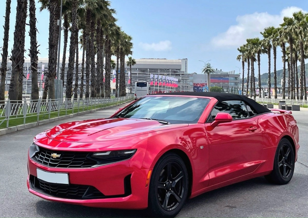 Прокат кабриолета в Геленджике — Chevrolet Camaro 2020, фото 1